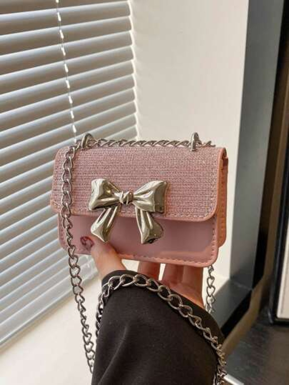 1pc Pu Fashion Sweet Spring Simple Western Style Crossbody Bag Simple And Fashionable Commuting Small Square Bag Korean Fashion Bag With Western Style Butterfly Decoration Fashionable Chain Shoulder S