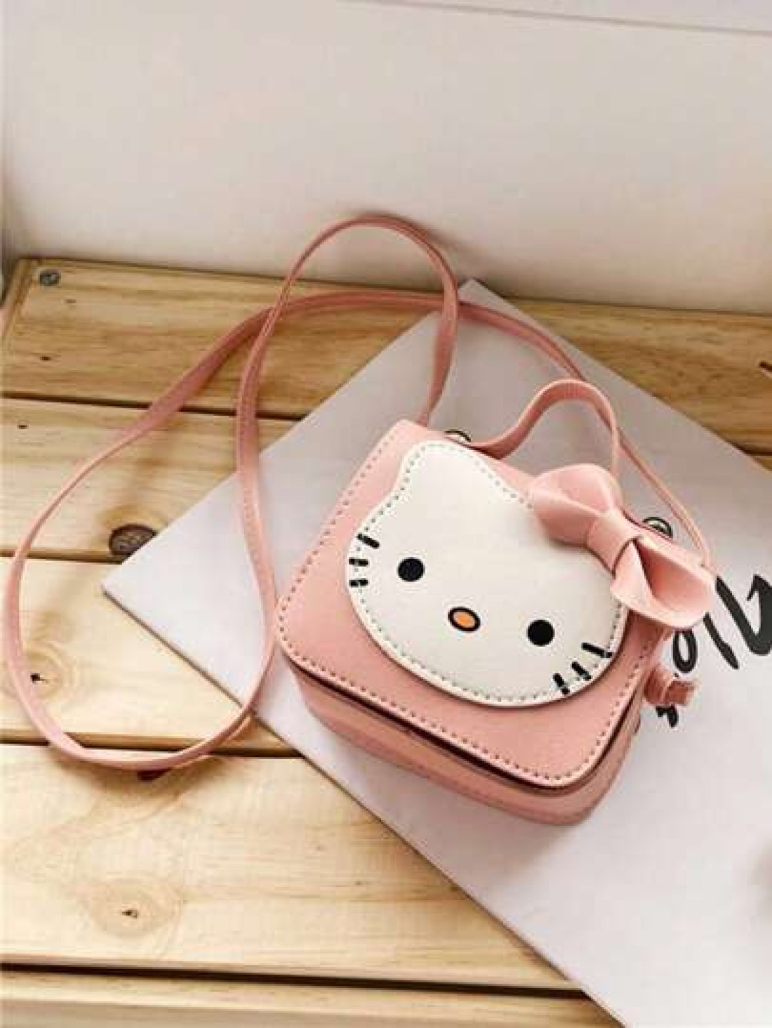 Sanrio Sanrio Hello Kitty Cartoon Children s Bag Cute Princess Casual Bag Girls Messenger Bag Small Shoulder Bag Coin Case For Lipstick Brush Skincare Mobile Phone Coin Small Items For Home Gift Vacat