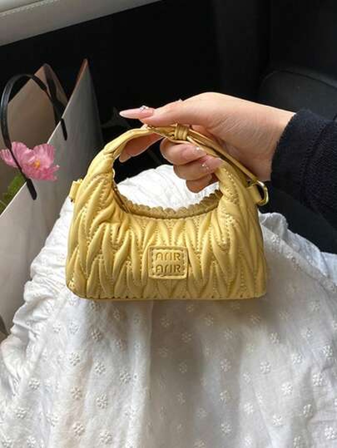 New Mini Embroidered Letter Wristlet Purse Fashionable Small Clutch Wallet For Cosmetics Evening Party Coin Pouch Crossbody Bag