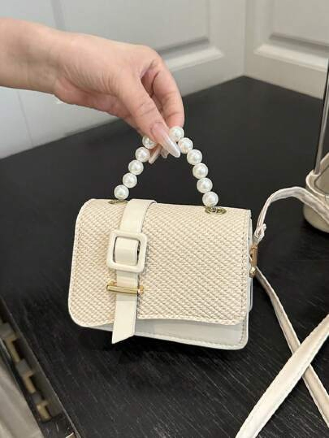 1pc Pu Fashion Splicing Pearl Chain Handbag Korean Princess Fashion Small Square Bag Flip Magnetic Buckle Closure Strap Decoration Niche Design Suitable For Daily Use When Shopping Sweet And Literary