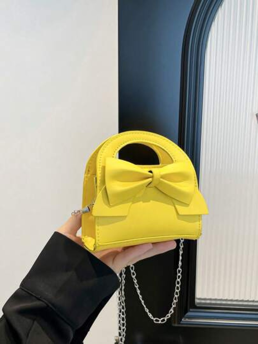 1pc Fashionable Popular Chain Bag Handbag Bow Shoulder Bag Cute Crossbody Bag With Cute Sweet Bow Decoration Handbag Pu Material Magnetic Buckle Opening And Closing Suitable For Shopping Attending Par