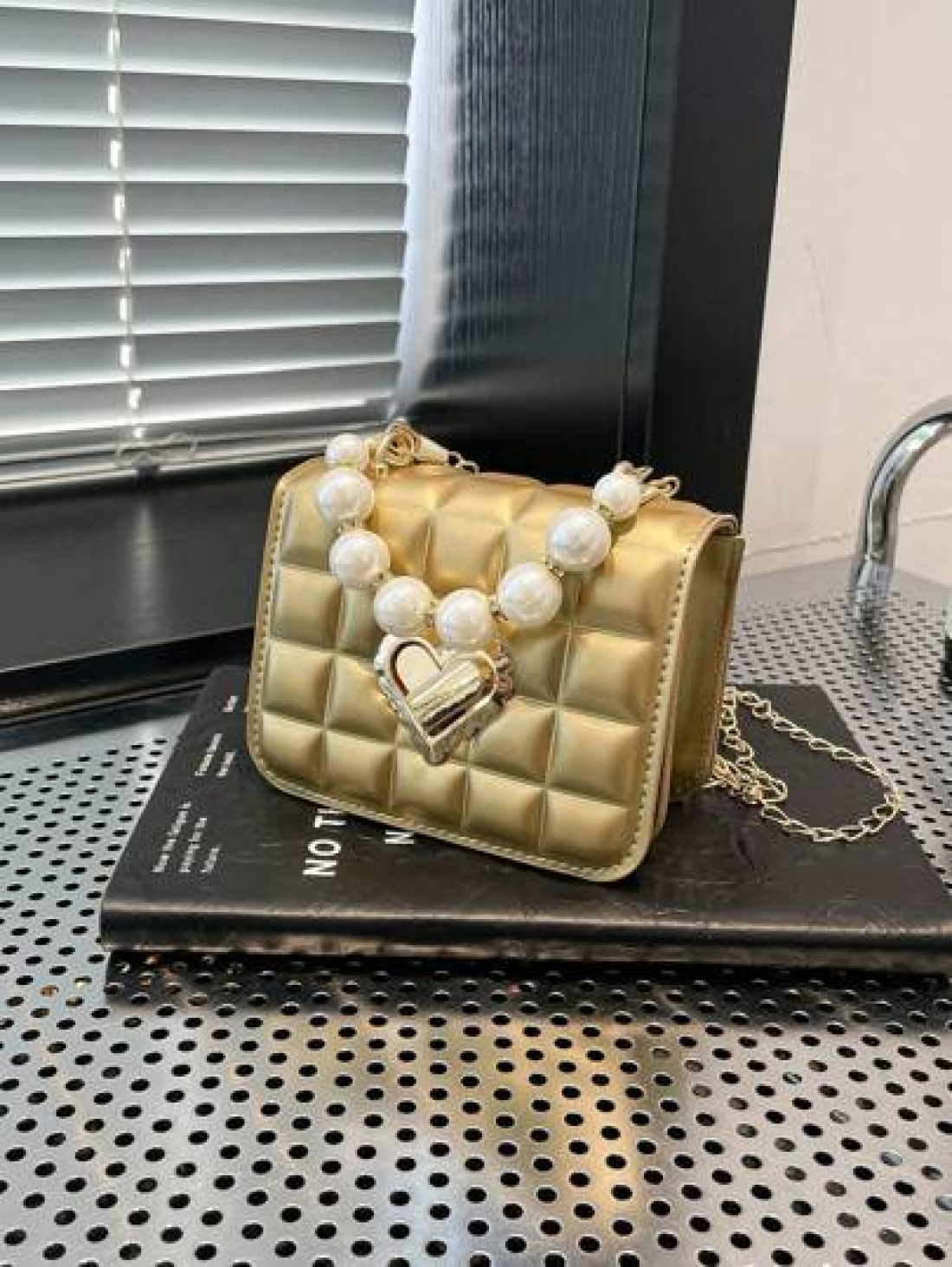 1pc Cute Sweet Messenger Bag Korean Style Fashion Coin Purse Solid Color Casual Pu Texture Small Square Bag Handbag Pearl Handle Chain Shoulder Strap Lock Buckle Fashion Chain Messenger Bag Fashion Pr