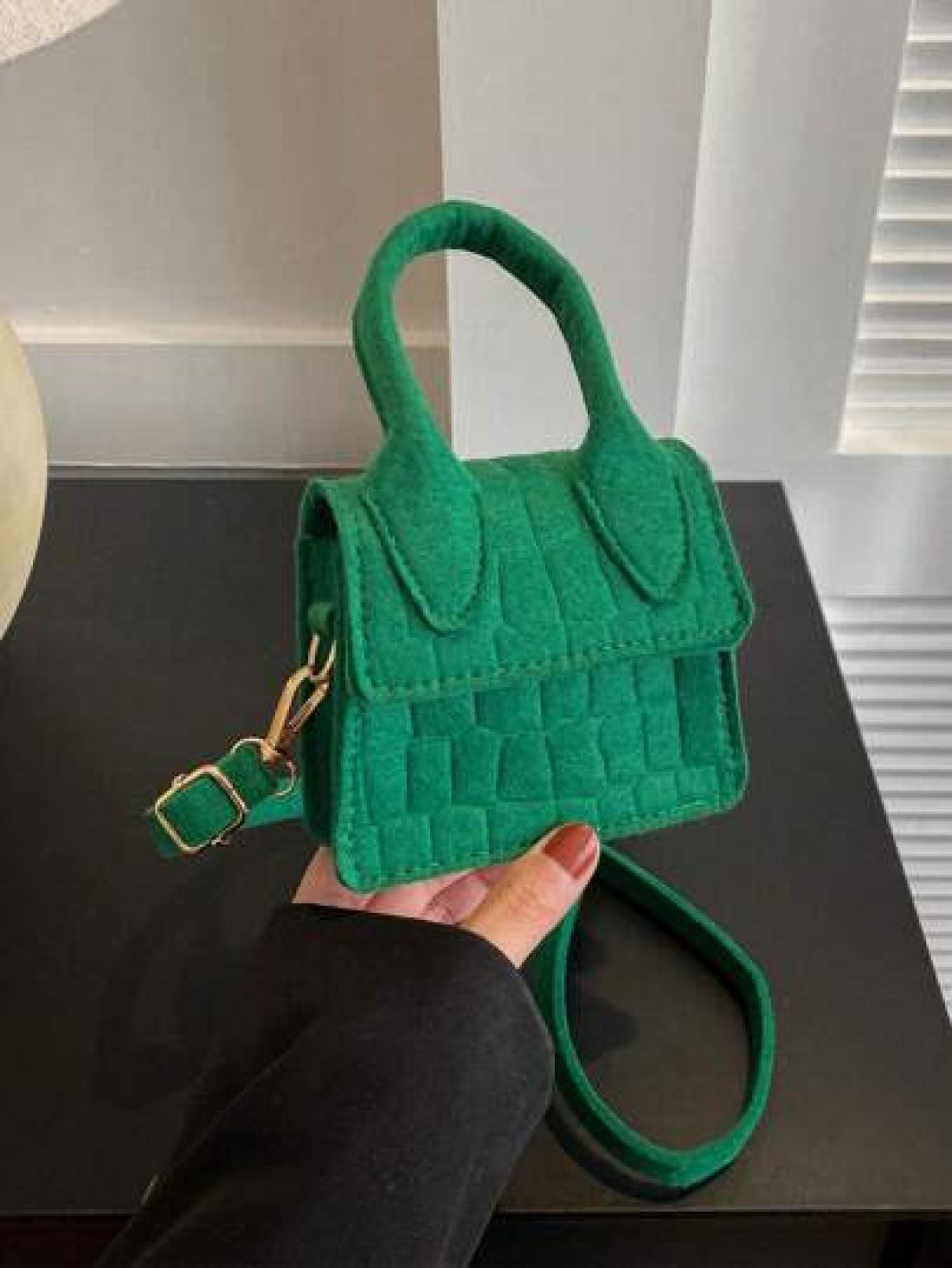 A New Cute Mini Handbag Messenger Bag Versatile Casual Handbag Solid Color Multiple Colors To Choose From Lightweight Coin Purse