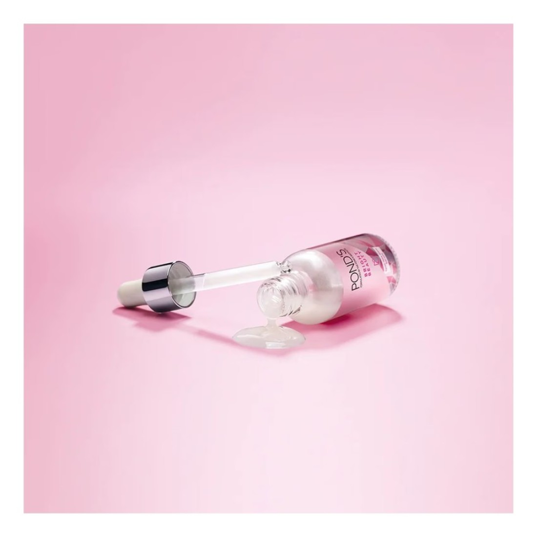 Pond&#39;s Bright Beauty Triple Glow Serum with Niacinamide and Hyaluronic Acid 30g