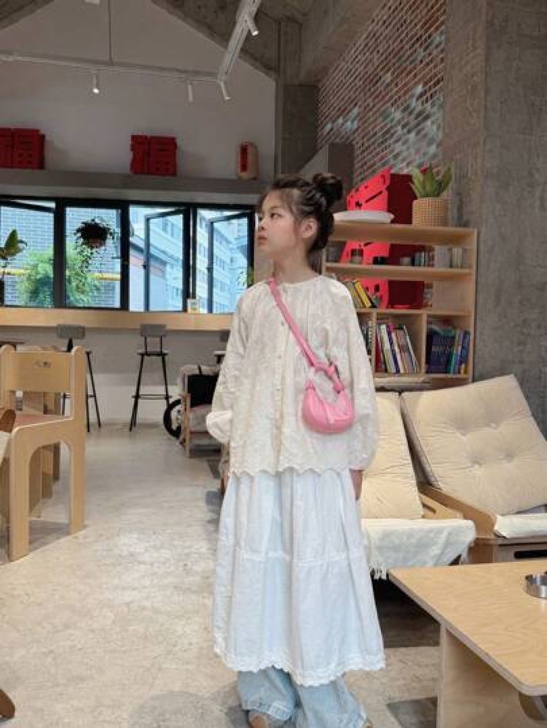 New Fashionable Lace Top Handle Crossbody Mini Moon Hard Shell Accessory Bag Small Women s Purse Suitable For Lipstick Coins Keys