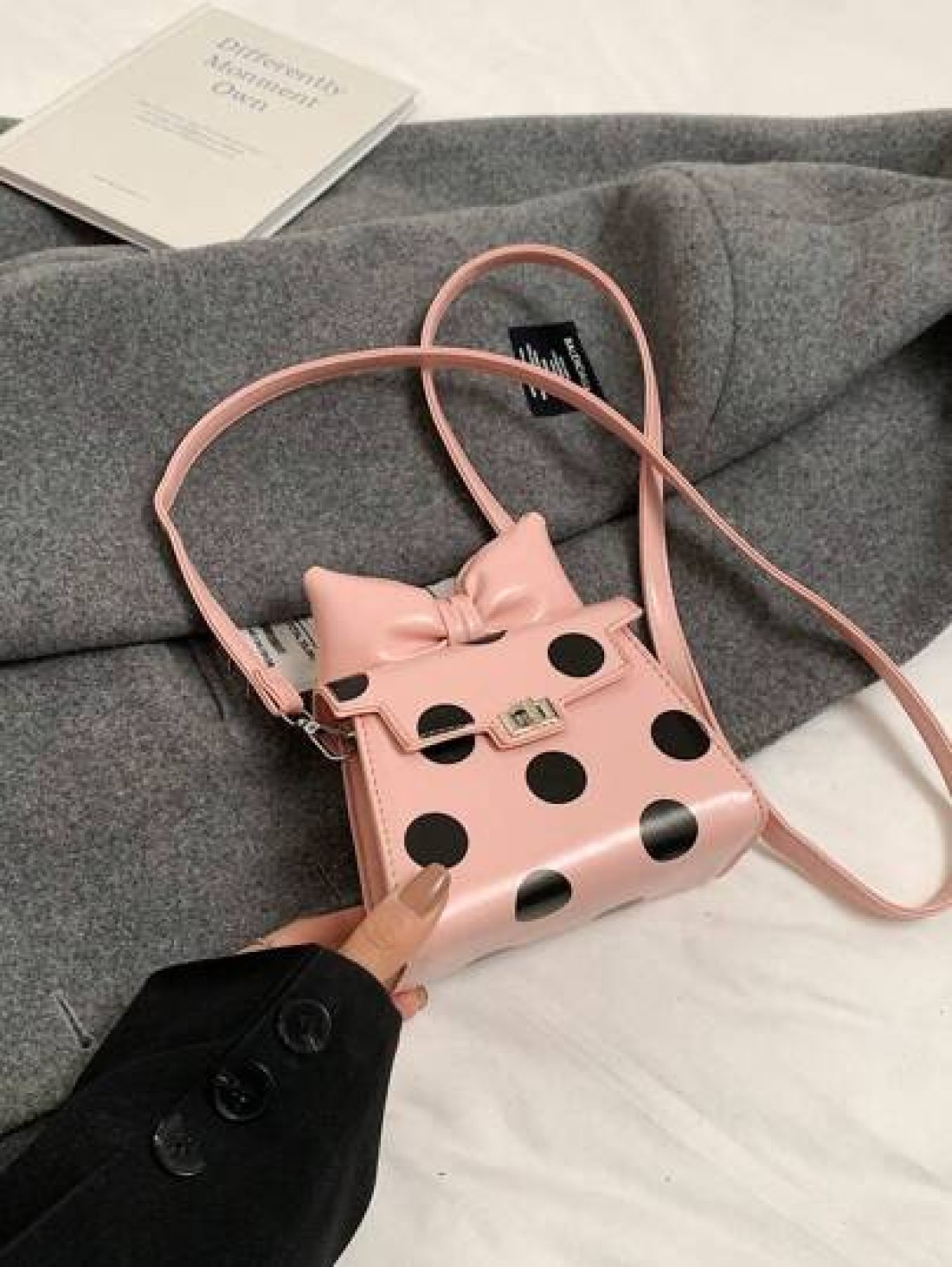 1pc Fashionable And Cute Polka Dot Kelly French Retro High End One Shoulder Crossbody Handheld Mini Lipstick Bag Children s Bag With A Fashionable And Exquisite Polka Dot Shape Of The Small Square Bag