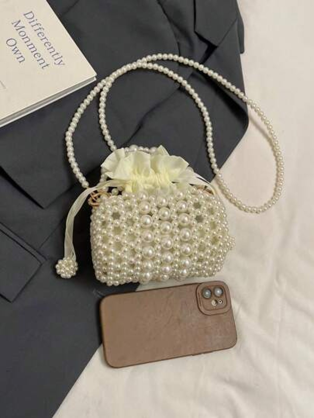 1pc Girls Pearl Drawstring Closure Cute Handbag White Beaded Crossbody Bag Suitable For Spring Summer