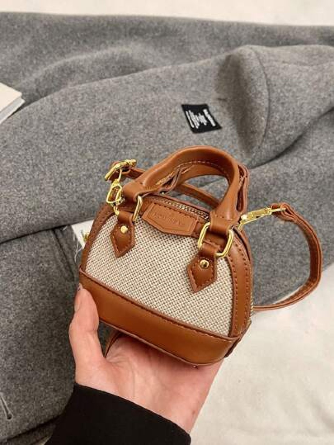 New Mini Handbag Shell Shape Cute Fashionable Compact Crossbody Bag Versatile Evening Clutch Accessory Pouch Lipstick Case Coin Purse Small Mini Bag