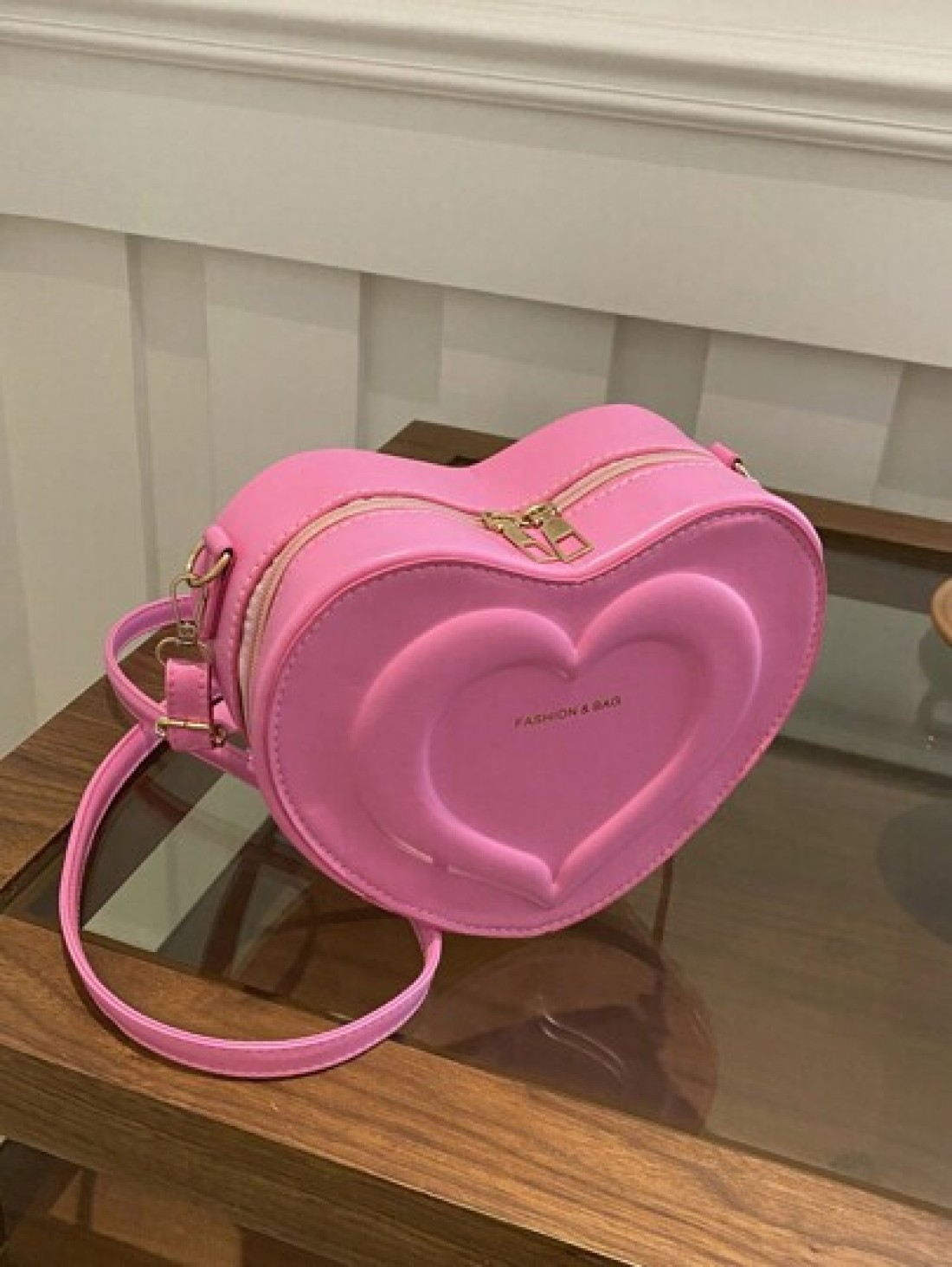 1pc A Cute And Fresh Style Heart Shaped Crossbody Bag Made Of Pu Material With Zipper Closure Adjustable Shoulder Strap And Large Capacity It Is Suitable For Teenagers Whether It Is For Students Daily