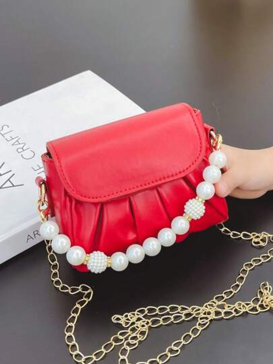 1pc Fashionable Sweet Pearl Chain Shoulder Messenger Bag Fashionable Pleated Underarm Bag Korean Version Of Hand Held Cute Girl Bag Pu Pleated Design Pearl Handbag High Grade Solid Matching Suitable F
