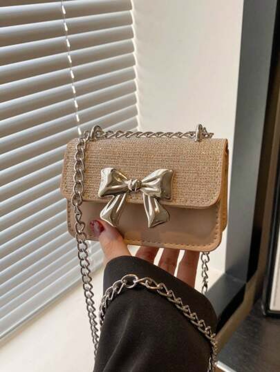 1pc Pu Fashion Sweet Spring Simple Western Style Crossbody Bag Simple And Fashionable Commuting Small Square Bag Korean Fashion Bag With Western Style Butterfly Decoration Fashionable Chain Shoulder S