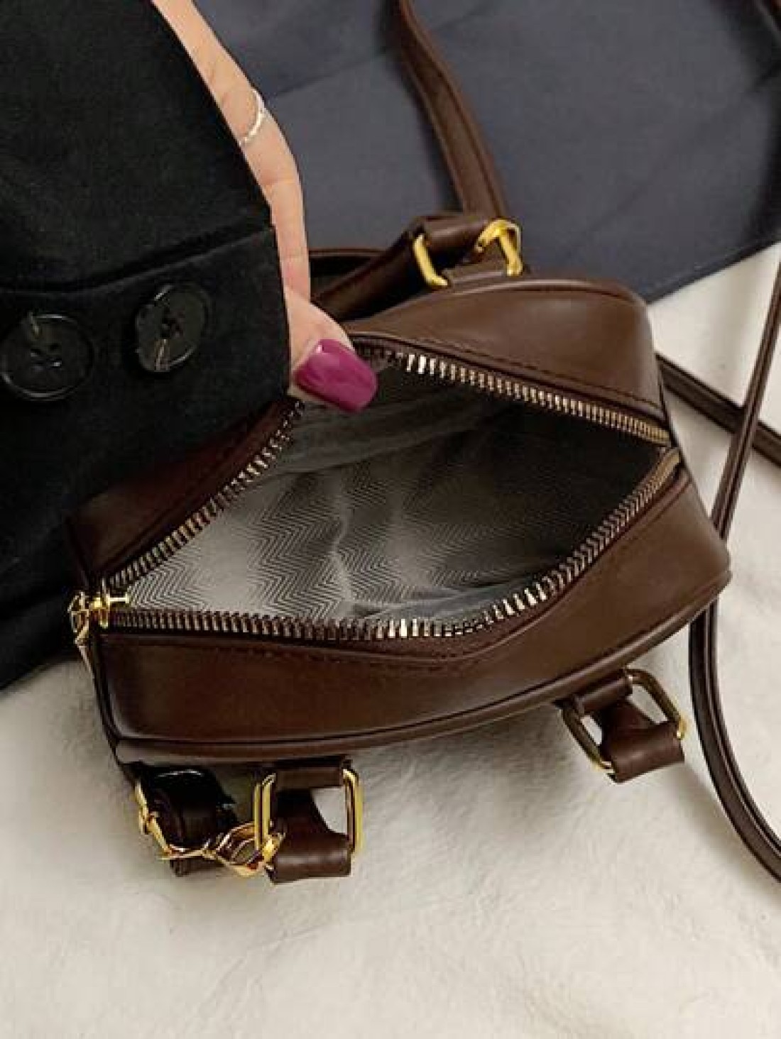 New Mini Bowling Ball Bag Retro Handbag Simple And Versatile Mainly Used For Hanging Decorative Items Small Capacity And Low Practicality
