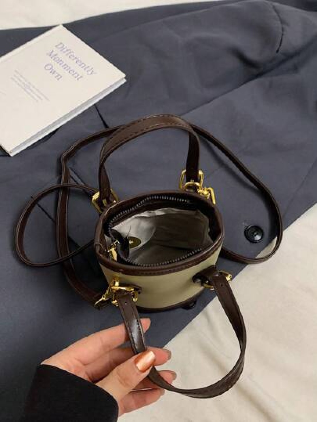 Mini Dual Strap Bucket Bag Crossbody Bag Handbag Mini Makeup Bucket Storage Bag Super Mini Bag Mainly Used For Hanging Decorations Relatively Small Capacity