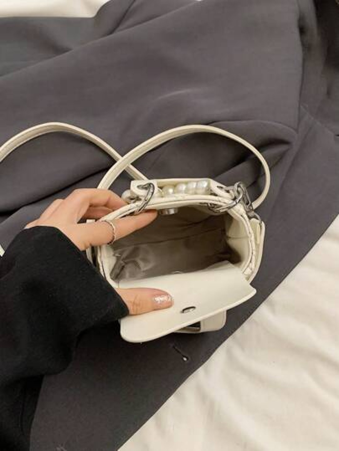 New Embroidered Pearl Chain Handbag Shoulder Bag Phone Mini Square Purse