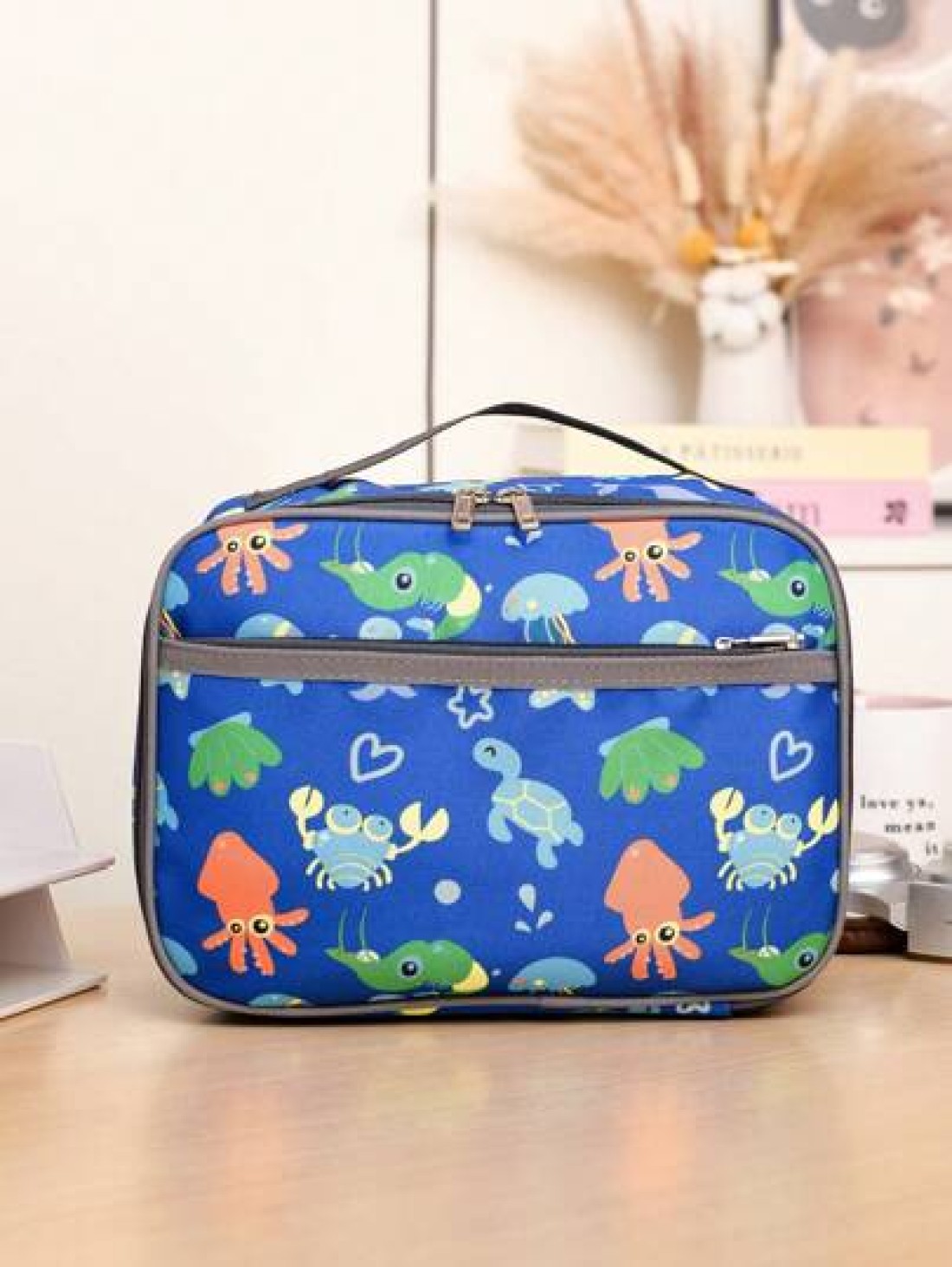 1 New Nylon Material Boy And Girl Cute Cartoon Pattern Lunch Bag Large Capacity Zipper Closure Fashionable And Casual Suitable For Daily Outings Travel And School