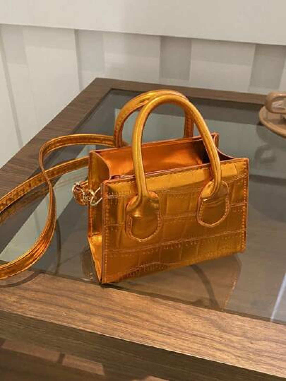 1pc Fashionable And Elegant Fashionable Design Shoulder Crossbody Solid Color Shiny Fresh Armpit Texture Chain Bag Crocodile Pattern Crossbody Bag Girl Korean Version Of Shoulder Bag Solid Color Small