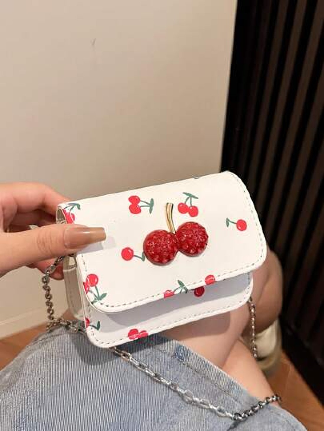 Fresh Cherry Print Mini Small Bag Foreign New Summer Cute Sweet Mini Lipstick Bag Chain Crossbody Headphone Bag Shoulder Bag Korean Fashion Crossbody Bag