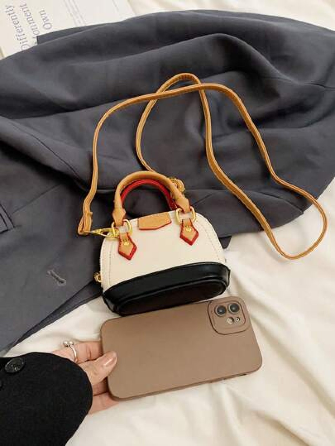 Fashionable Cute Mini Shell Handbag Shoulder Bag Clutch Bag Suitable For Evening Carrying Appropriate For Any Occasion