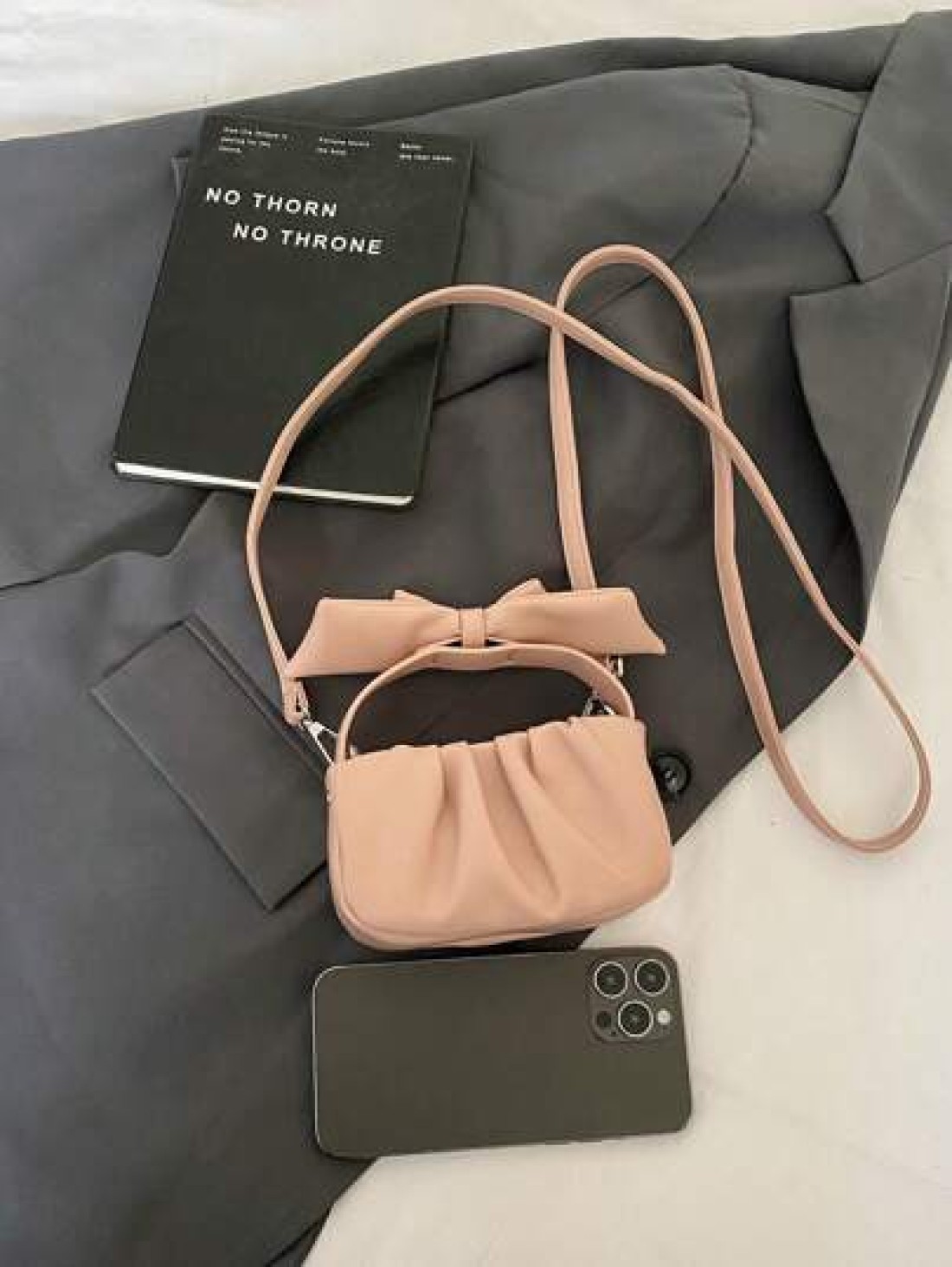New Fashion Mini Cloud Shape Bow Decor Handbag Super Small Square Crossbody Bag Lipstick Pouch Evening Party Bag