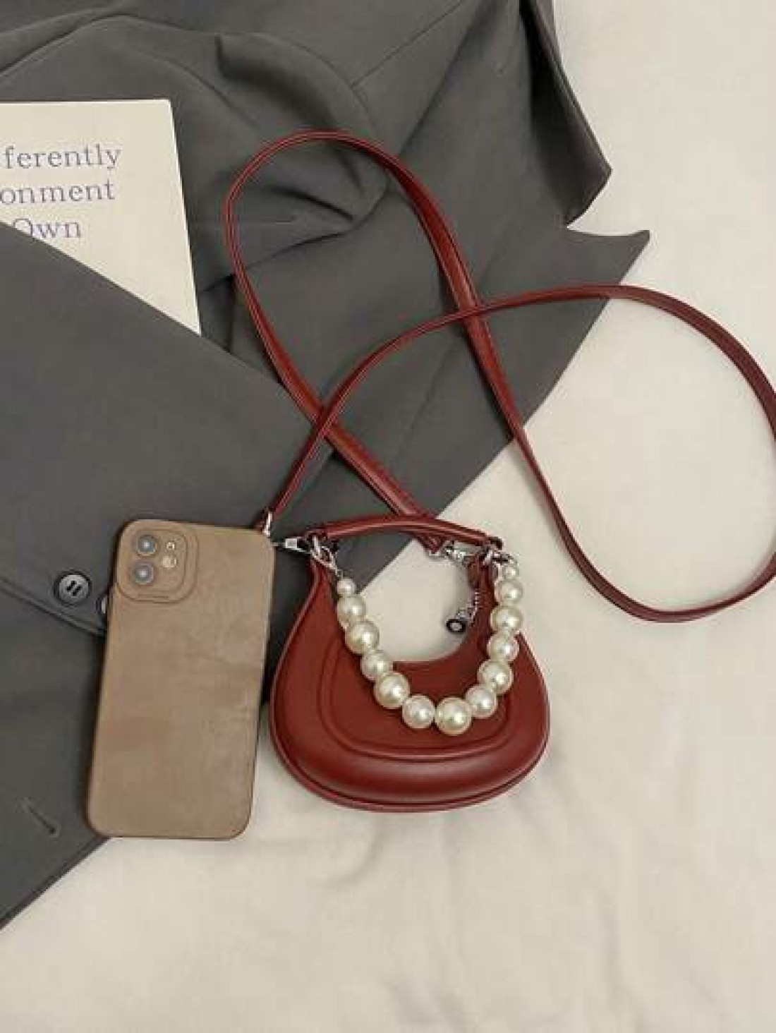 New Korean Style Pearl Handbag With Shoulder Strap Mini Hard Case Moon Decor Accessory Bag Small Women s Purse For Lipstick Coin Key