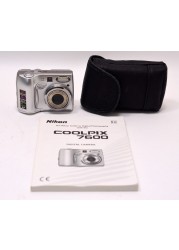 Nikon Coolpix 7600 7MP Digital Camera with 3x Optical Zoom