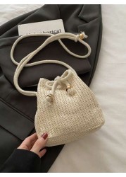 Fashionable Girls Casual Straw Woven Bucket Tote Bag Suitable For Beach Travel
